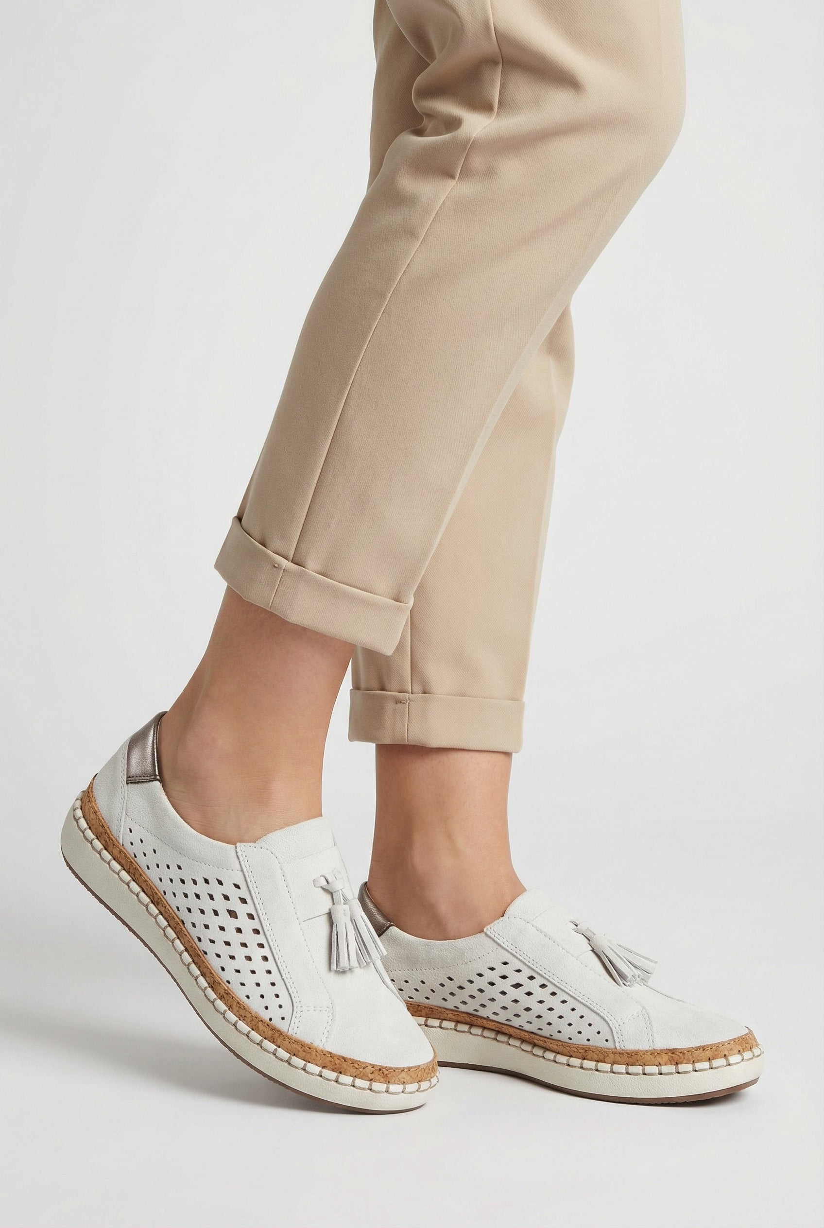 Zapatos Mujer Slip-On Cuero Vegano Perforado Casual Con Suela de Goma 7