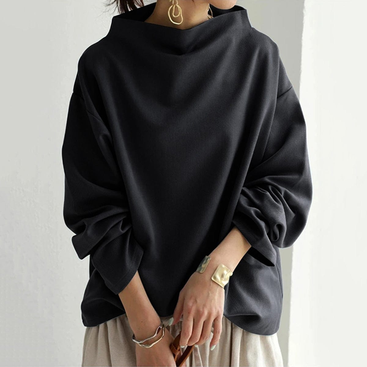 Top Mujer Cuello Alto de Silueta Relajada, Ideal para Ocasiones Informales y Elegantes 1