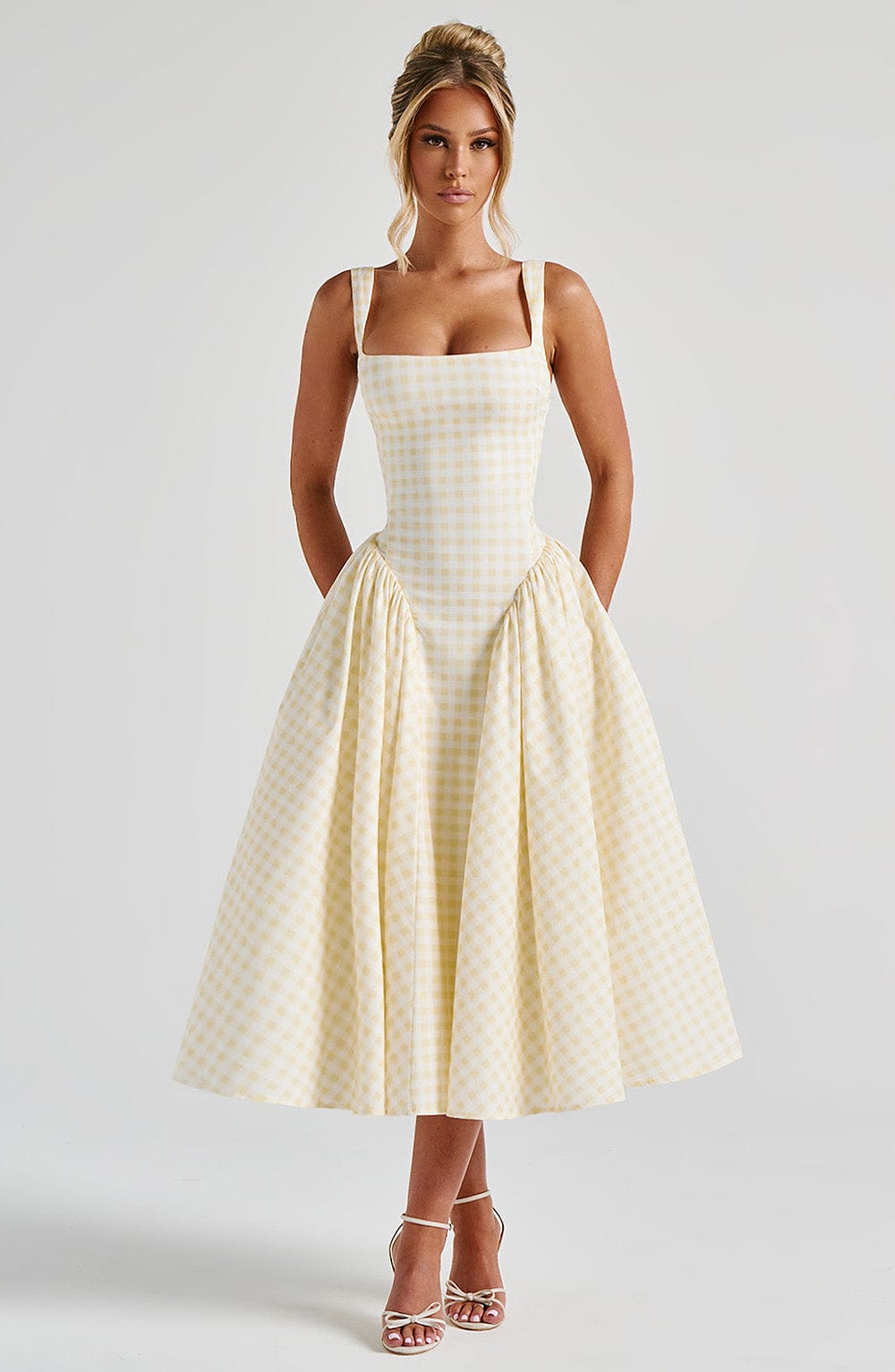 Vestido Midi Mujer Tela de Cuadros Vichy con Tirantes Ajustables y Falda Voluminosa 3