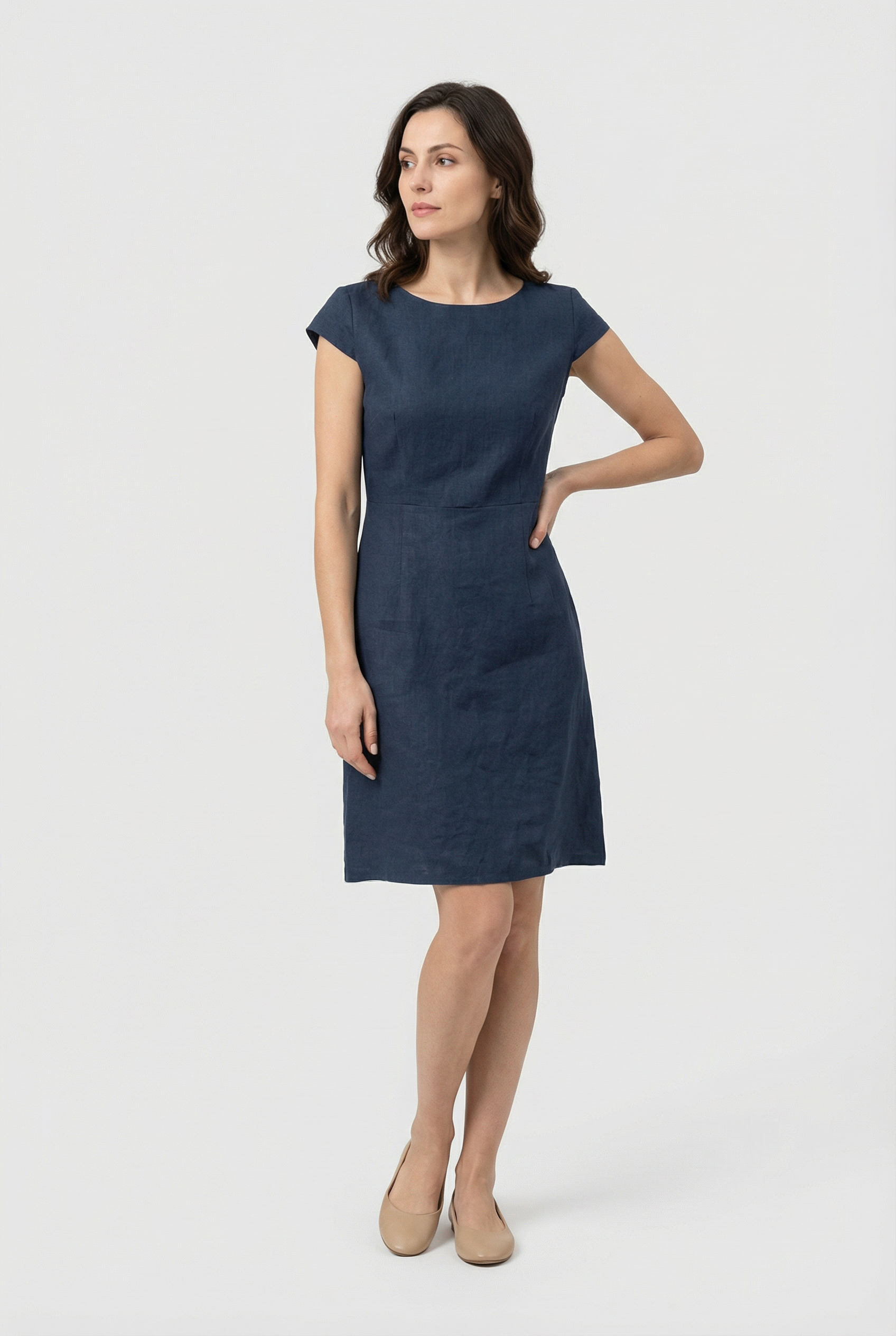 Vestido de Mujer Elegante de Tejido Ligero con Mangas Delicadas y Silueta Femenina 5