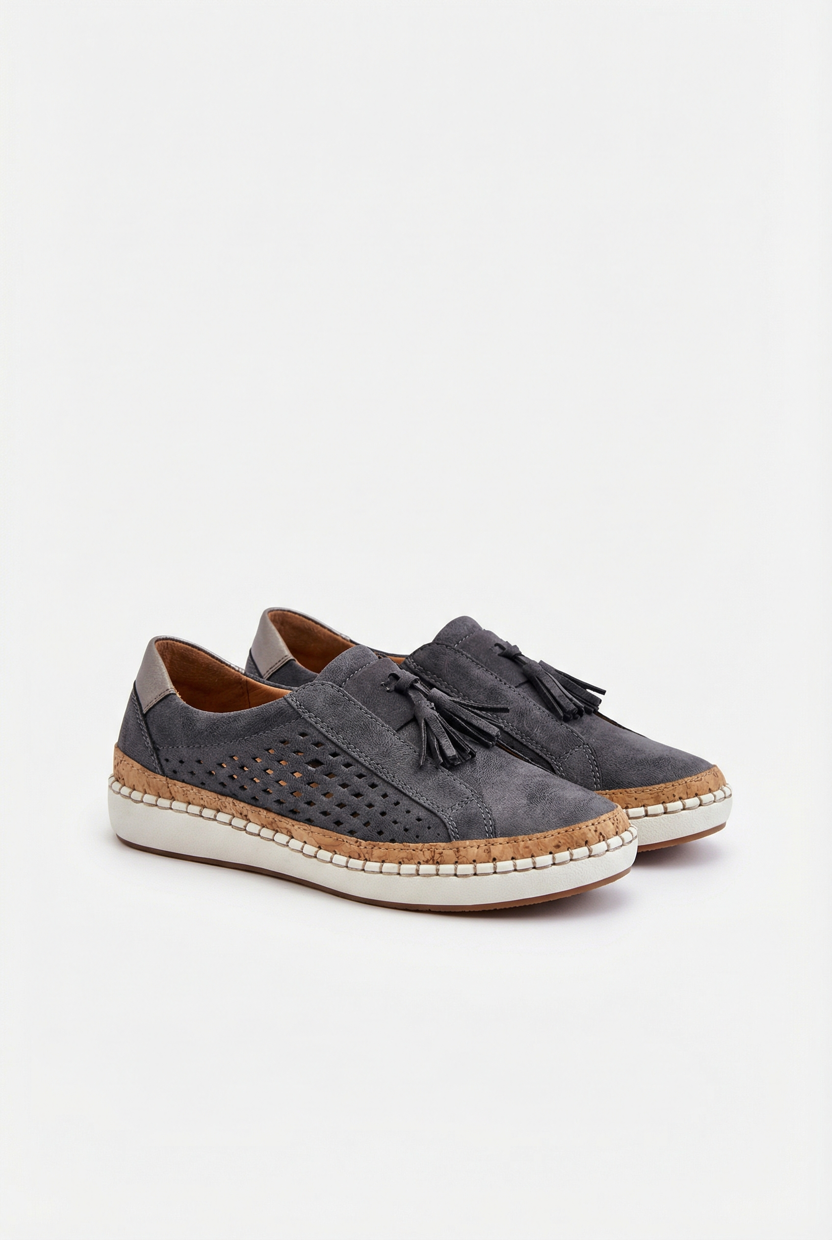 Zapatos Mujer Slip-On Cuero Vegano Perforado Casual Con Suela de Goma 2